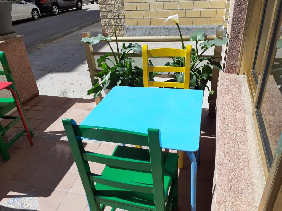 גאנדיה Hotel Clibomar Jamaica מראה חיצוני תמונה