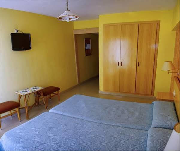 גאנדיה Hotel Clibomar Jamaica מראה חיצוני תמונה